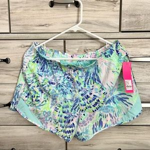 Lilly Pulitzer luxletic ocean trail short